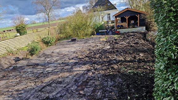 grootschalig tuin leegtrekken in Drieborg 