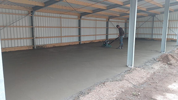 Beton vloer in overschild